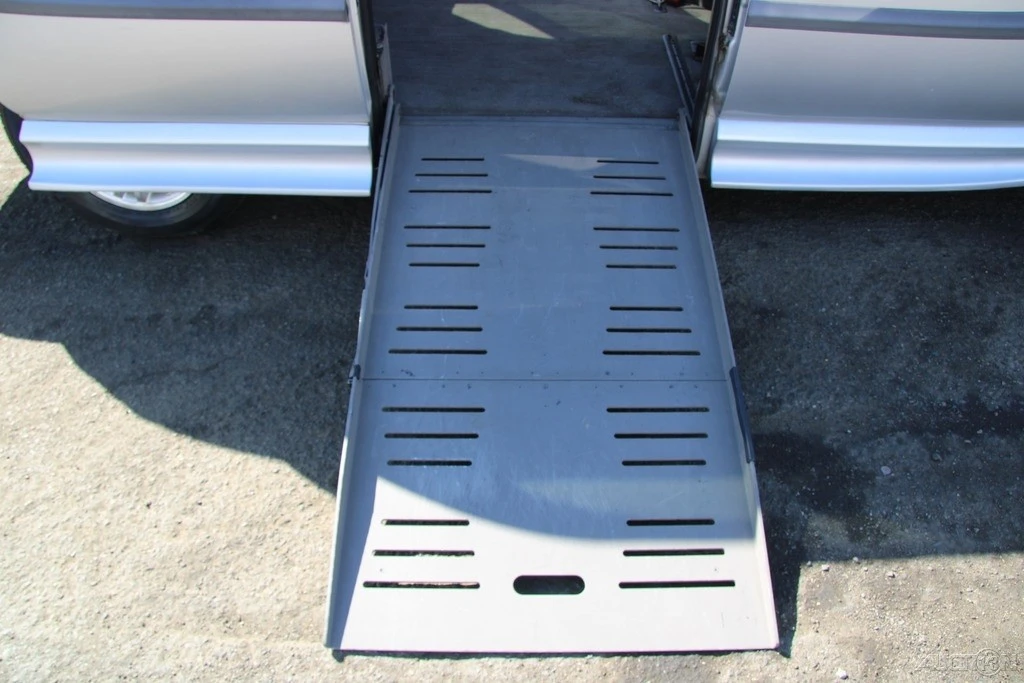 2002 Dodge Caravan - Image 18 of 21
