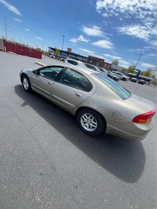 2002 Dodge Intrepid - Image 5 of 16