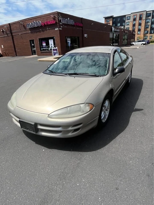 2002 Dodge Intrepid - Image 2 of 16