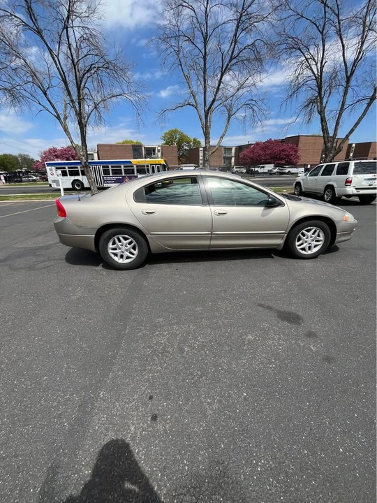 2002 Dodge Intrepid - Image 12 of 16