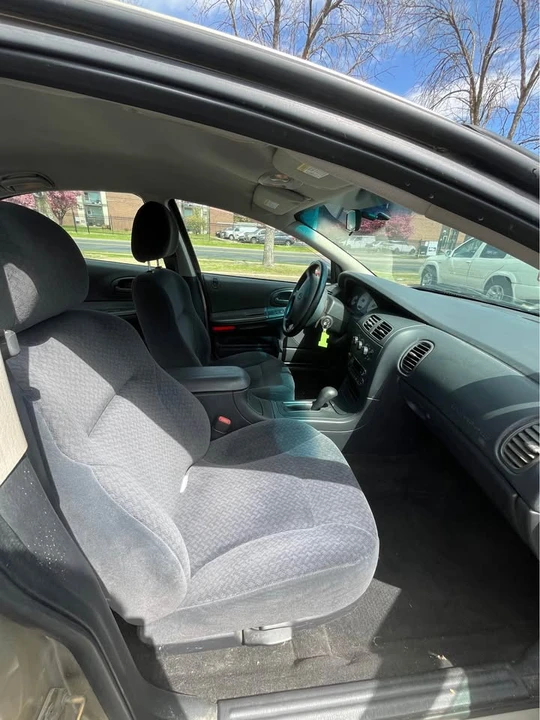 2002 Dodge Intrepid - Image 15 of 16