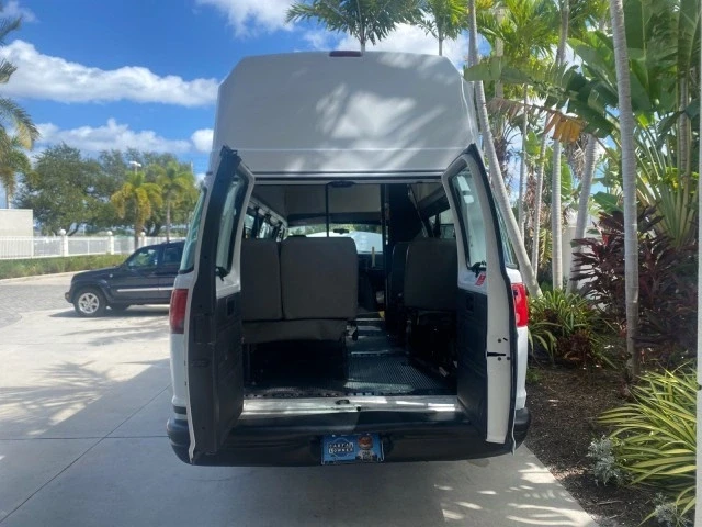2002 Dodge Ram Van - Image 16 of 21