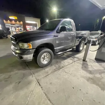 2002 Dodge Ram 1500 SLT Pickup 2D 6 1/3 ft