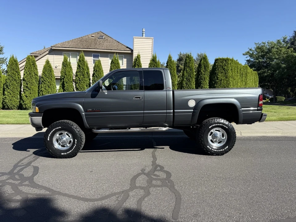 2002 Ram Heavy Duty - Image 4 of 31