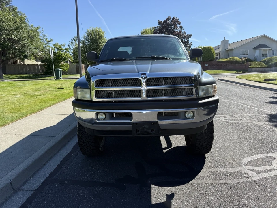 2002 Ram Heavy Duty - Image 10 of 31