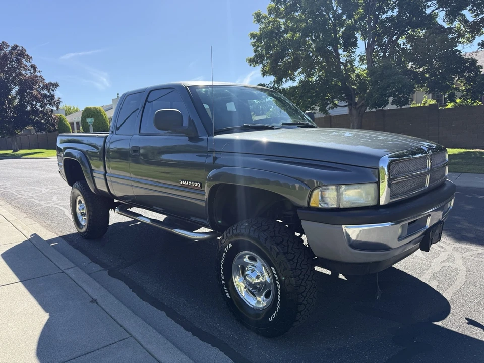 2002 Ram Heavy Duty - Image 9 of 31