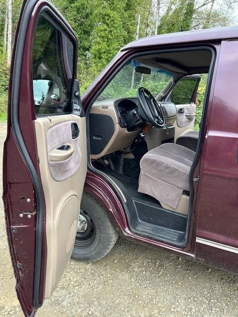 2002 Dodge Ram Van - Image 4 of 14