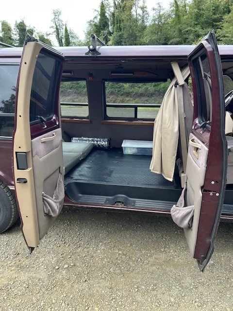 2002 Dodge Ram Van - Image 8 of 14