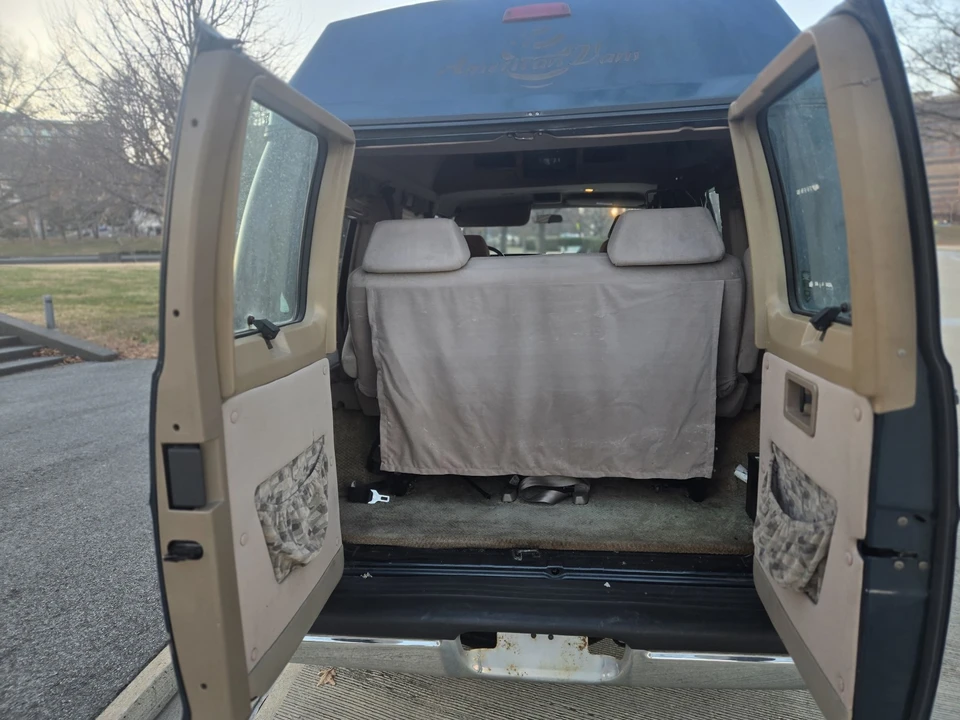 2002 Dodge Ram Van - Image 15 of 21