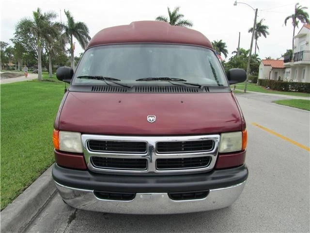2002 Dodge Ram Van - Image 11 of 12