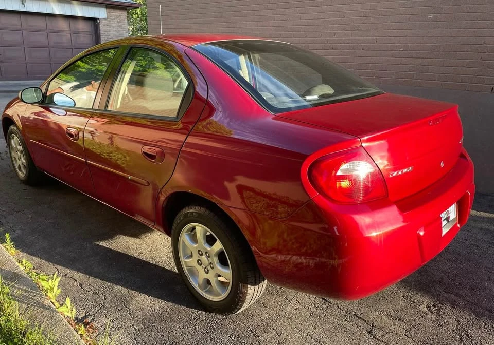 2002 Dodge Neon - Image 2 of 4