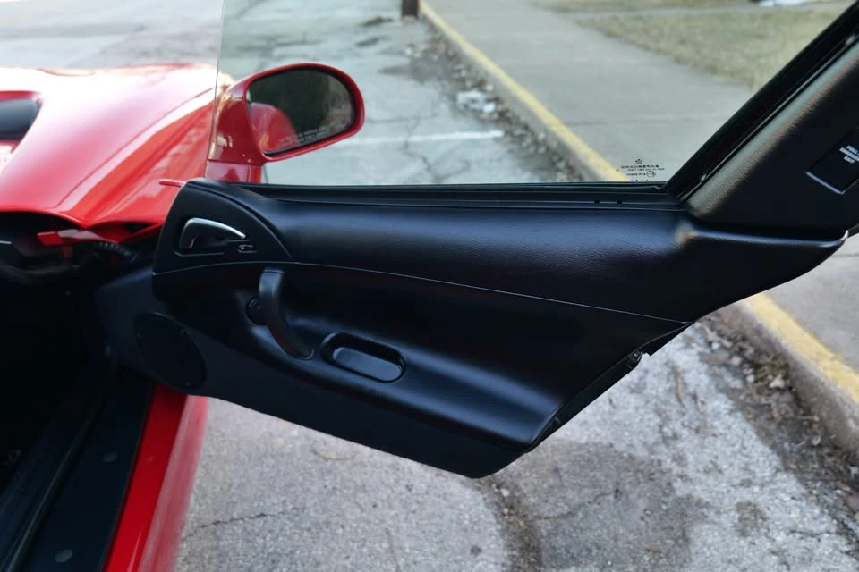 2002 Dodge Viper 2nd Gen - Image 2 of 19