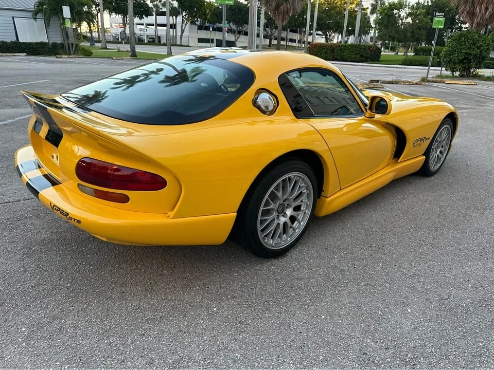 2002 Dodge Viper ACR 2nd Gen - Image 2 of 10