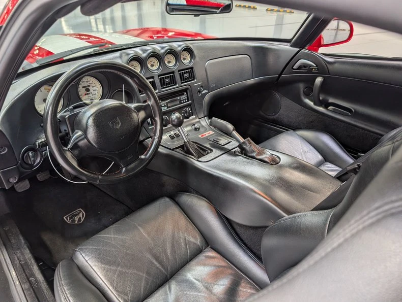 2002 Dodge Viper GTS 2nd Gen - Image 15 of 19