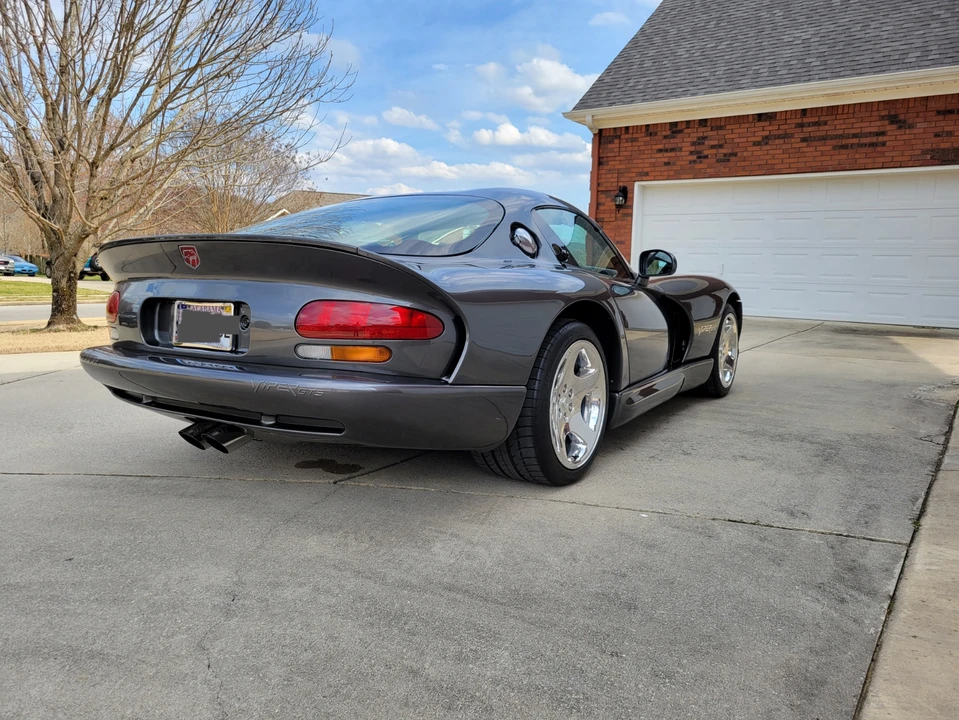 2002 Dodge Viper GTS 2nd Gen - Image 5 of 31