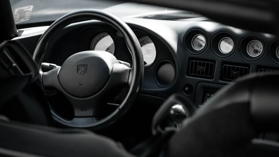 2002 Dodge Viper GTS 2nd Gen - Image 9 of 10