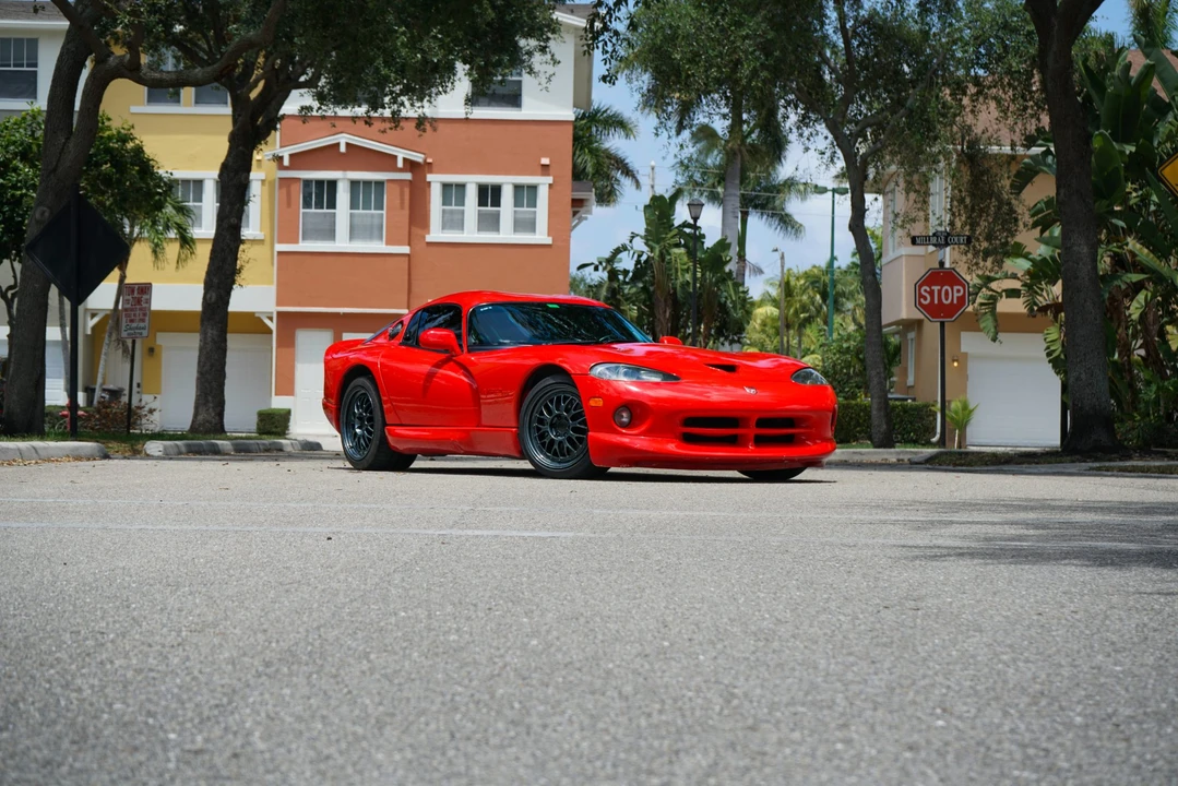 2002 Dodge Viper GTS 2nd Gen - Image 20 of 31