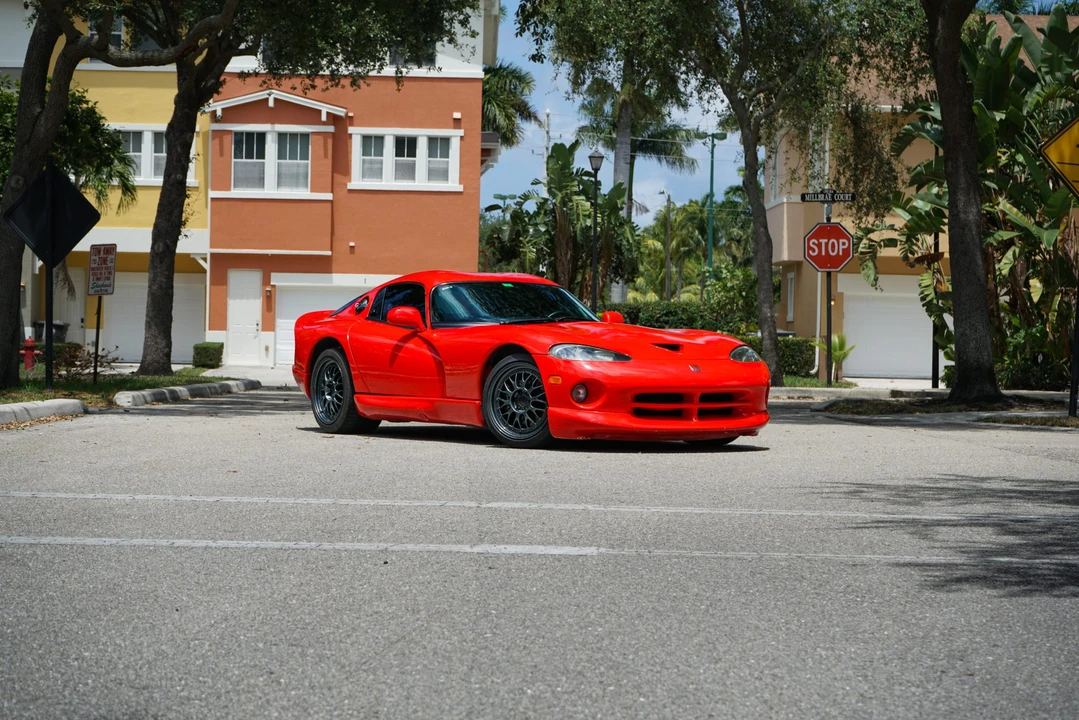 2002 Dodge Viper GTS 2nd Gen - Image 21 of 31