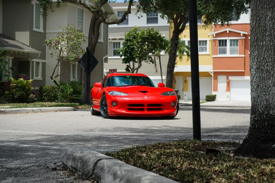 2002 Dodge Viper GTS 2nd Gen - Image 16 of 31