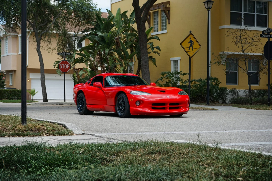 2002 Dodge Viper GTS 2nd Gen - Image 18 of 31