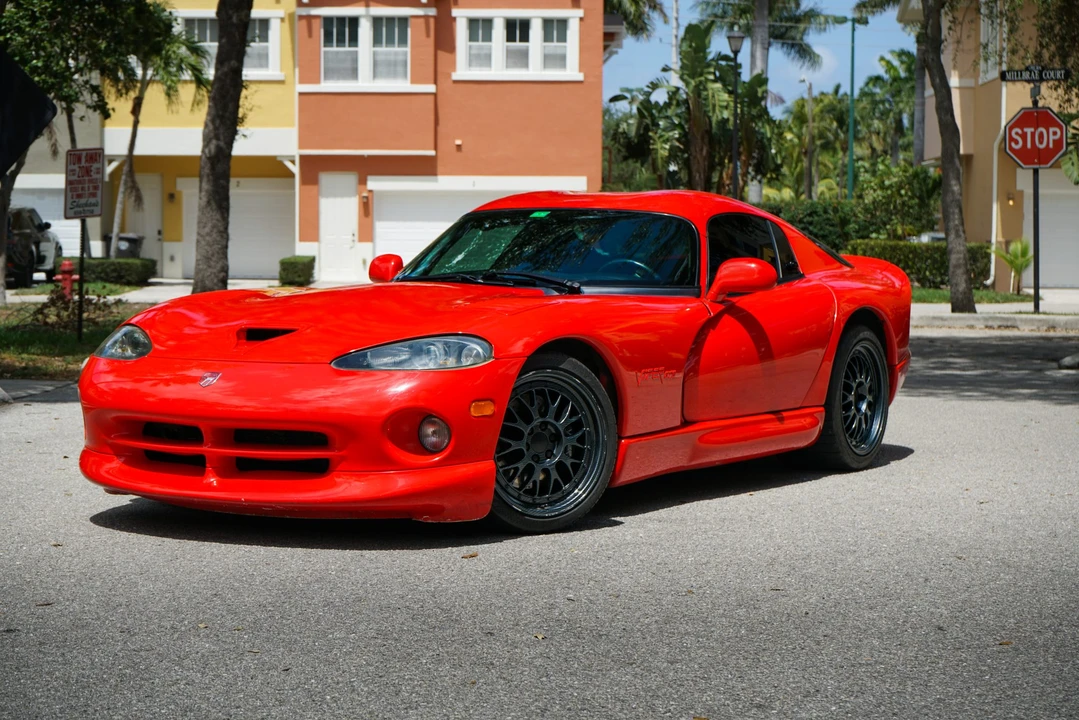 2002 Dodge Viper GTS 2nd Gen - Image 5 of 31