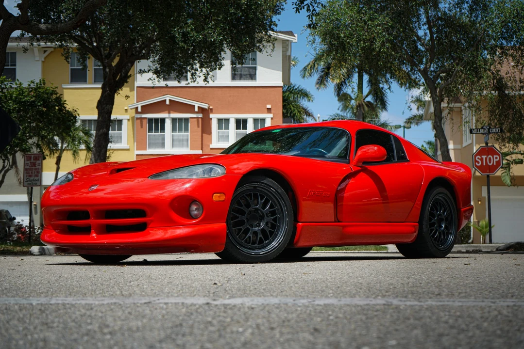 2002 Dodge Viper GTS 2nd Gen - Image 4 of 31
