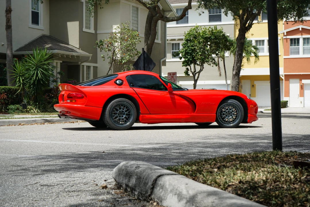 2002 Dodge Viper GTS 2nd Gen - Image 31 of 31
