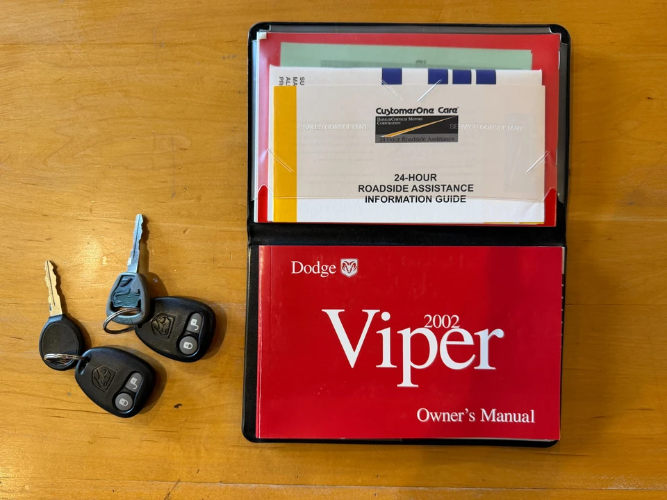 2002 Dodge Viper GTS 2nd Gen - Image 2 of 2