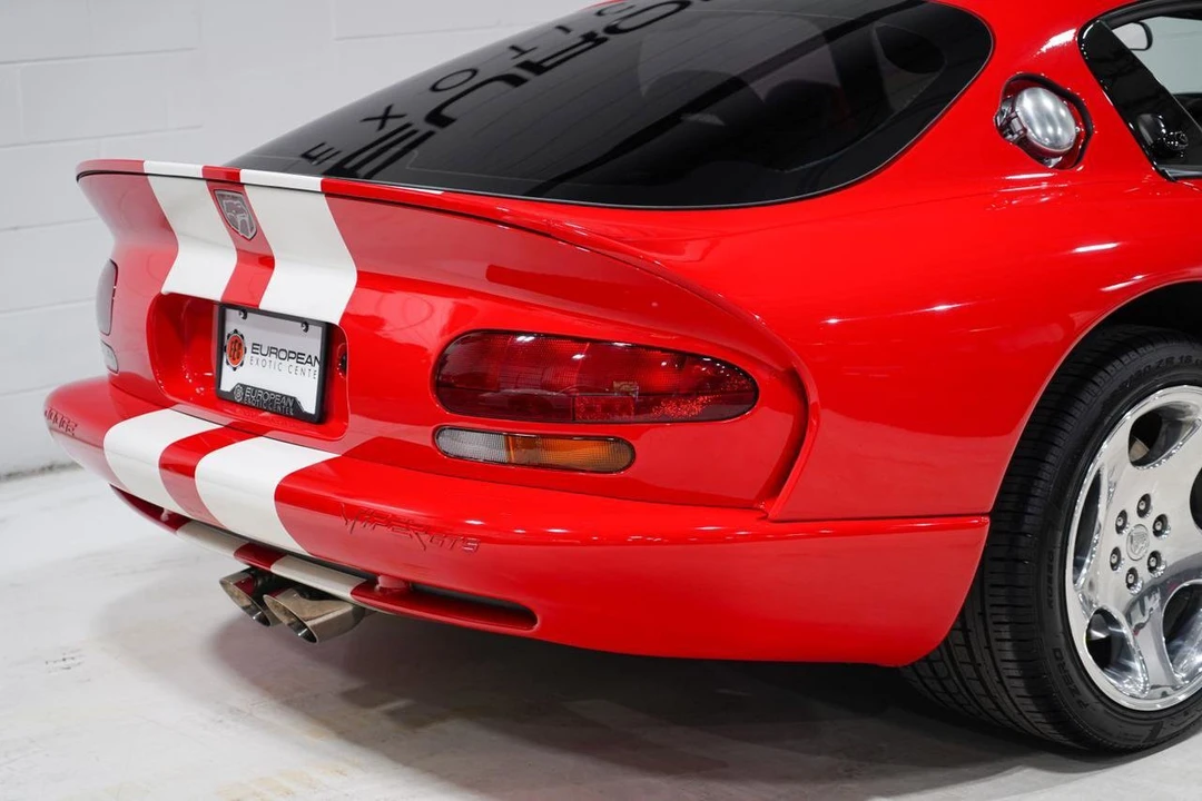 2002 Dodge Viper GTS 2nd Gen - Image 22 of 31
