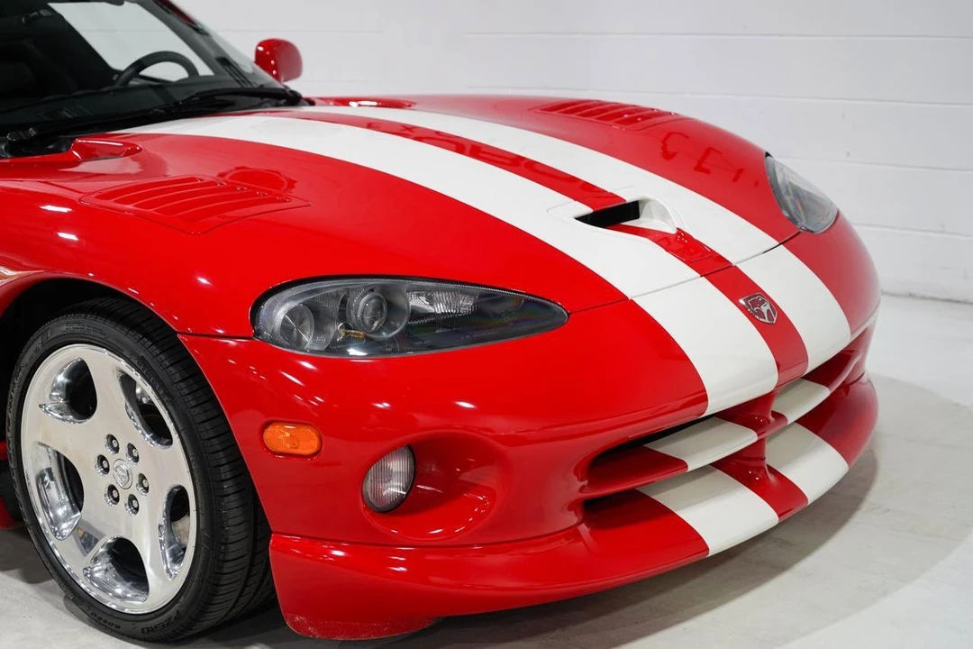 2002 Dodge Viper GTS 2nd Gen - Image 23 of 31