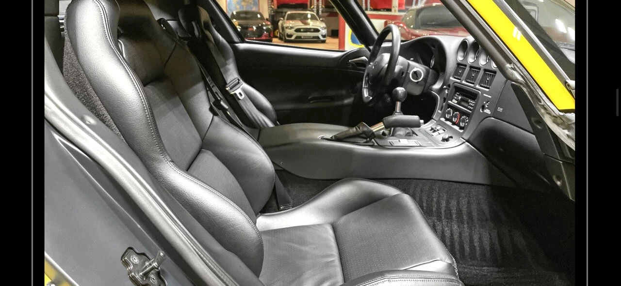 2002 Dodge Viper GTS 2nd Gen - Image 13 of 21