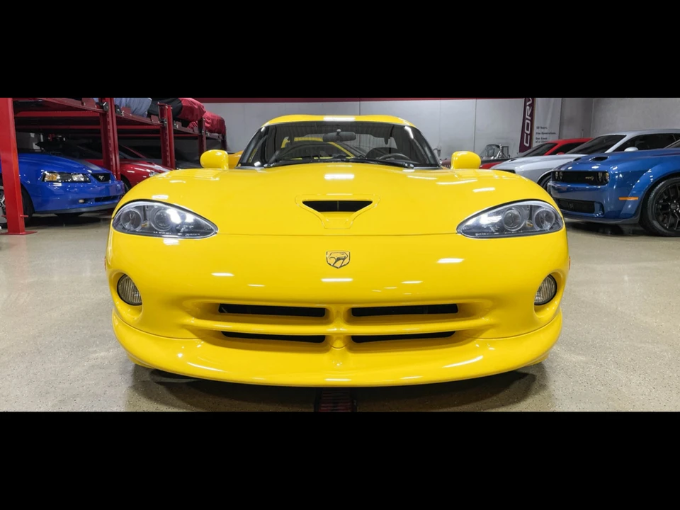 2002 Dodge Viper GTS 2nd Gen - Image 2 of 21