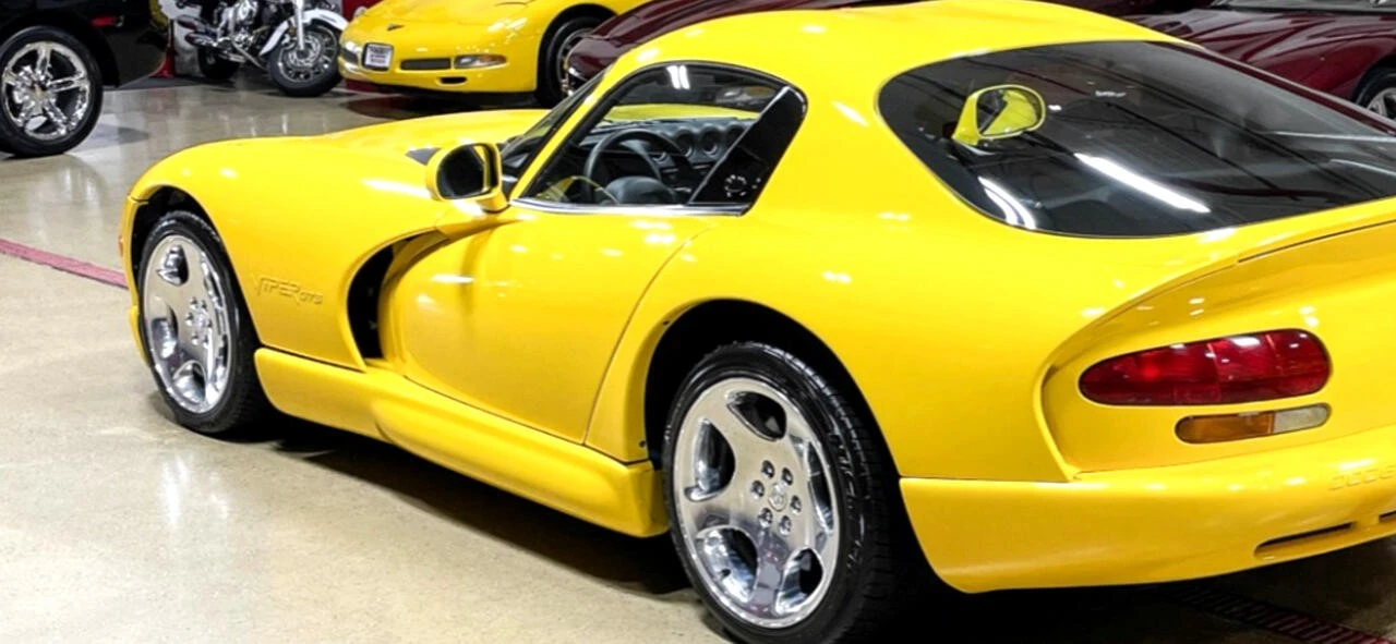 2002 Dodge Viper GTS 2nd Gen - Image 5 of 21