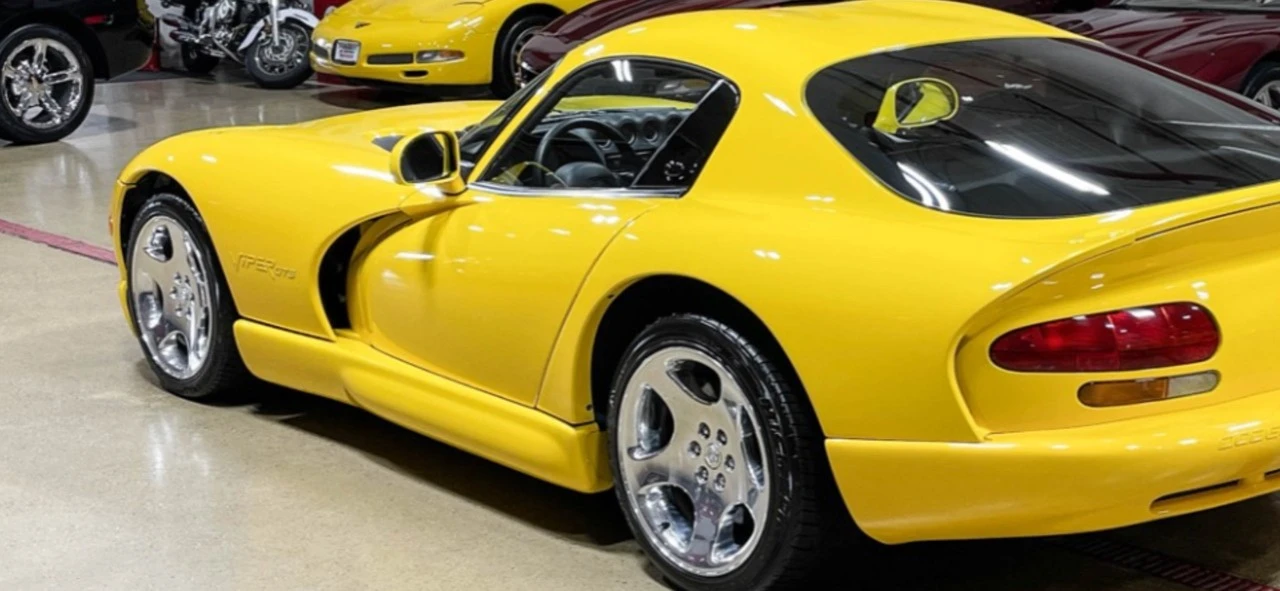 2002 Dodge Viper GTS 2nd Gen - Image 4 of 21