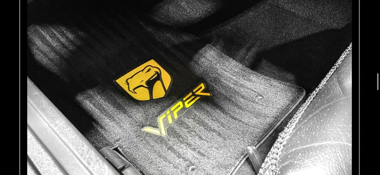 2002 Dodge Viper GTS 2nd Gen - Image 20 of 21