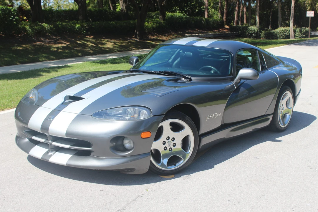 2002 Dodge Viper GTS 2nd Gen - Image 4 of 31