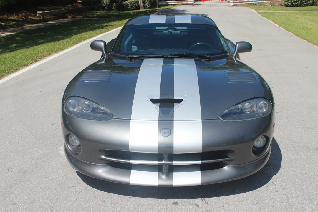 2002 Dodge Viper GTS 2nd Gen - Image 23 of 31