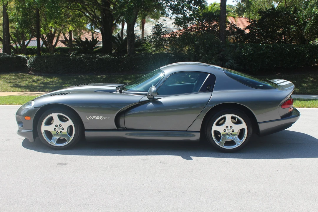 2002 Dodge Viper GTS 2nd Gen - Image 6 of 31