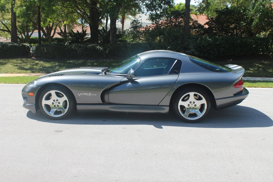 2002 Dodge Viper GTS 2nd Gen - Image 7 of 31