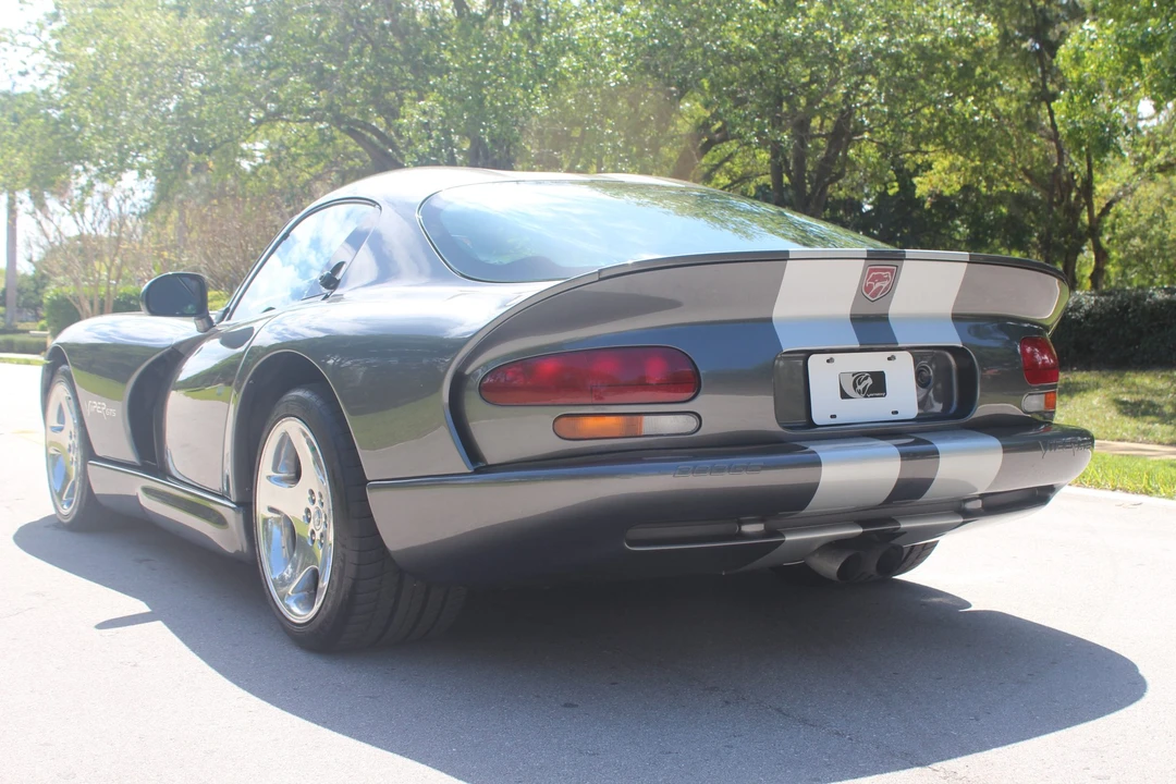 2002 Dodge Viper GTS 2nd Gen - Image 9 of 31