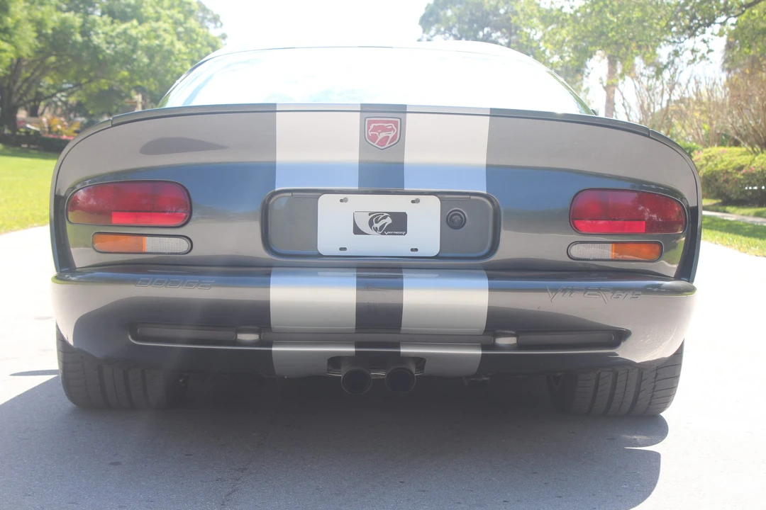 2002 Dodge Viper GTS 2nd Gen - Image 11 of 31