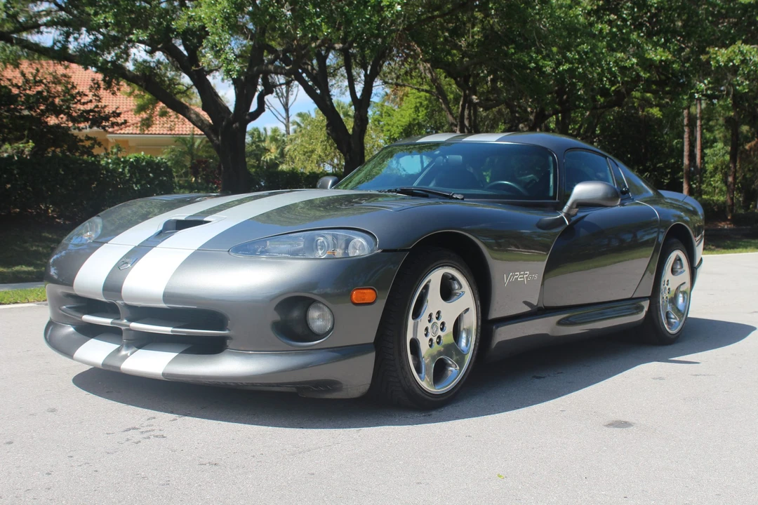 2002 Dodge Viper GTS 2nd Gen - Image 3 of 31
