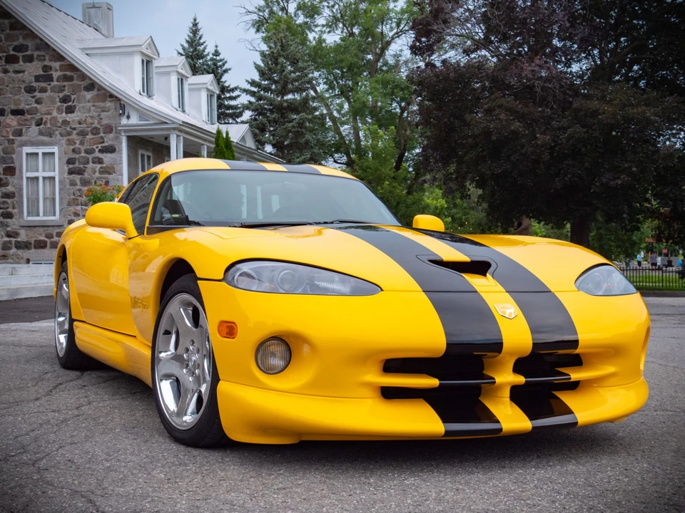 2002 Dodge Viper GTS 2nd Gen - Image 10 of 31