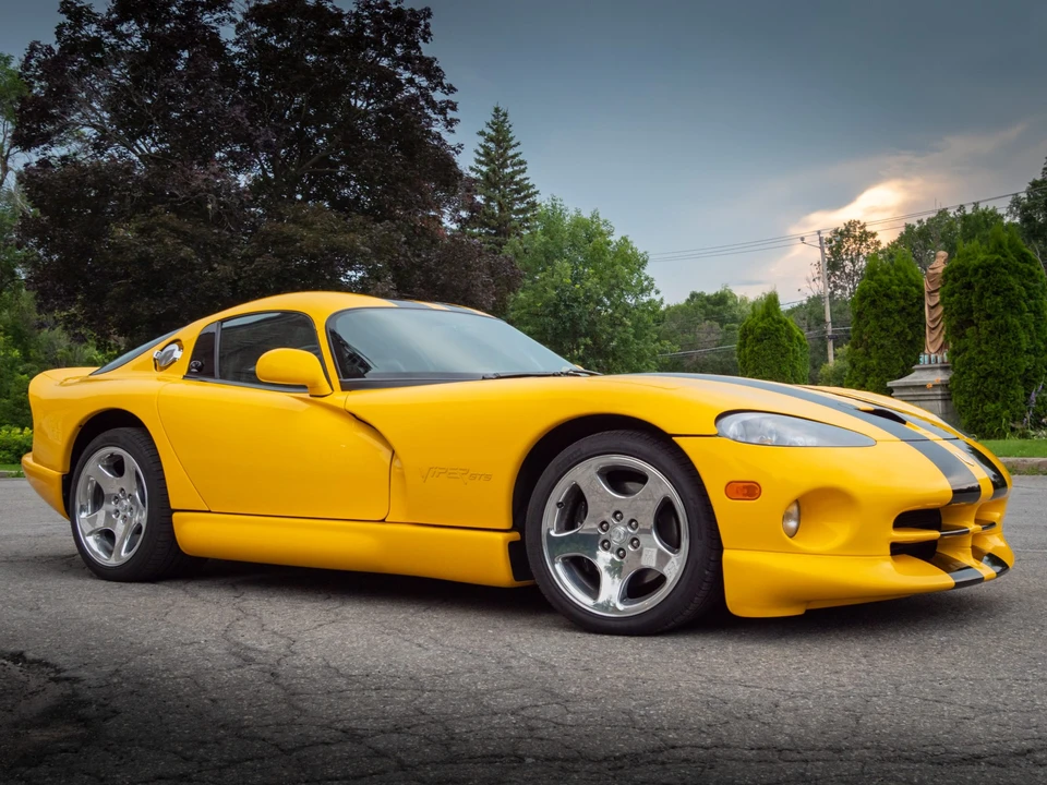 2002 Dodge Viper GTS 2nd Gen - Image 13 of 31