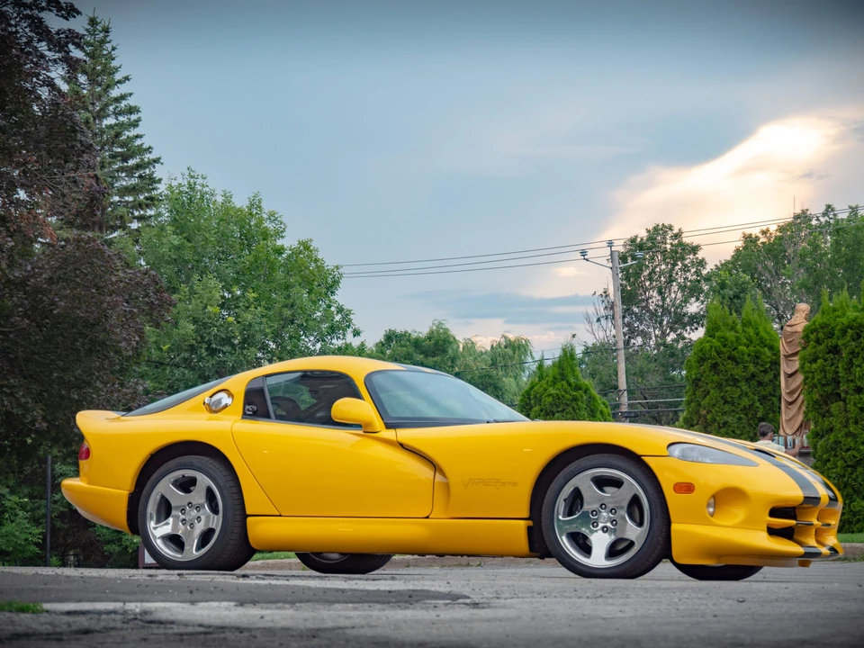 2002 Dodge Viper GTS 2nd Gen - Image 14 of 31