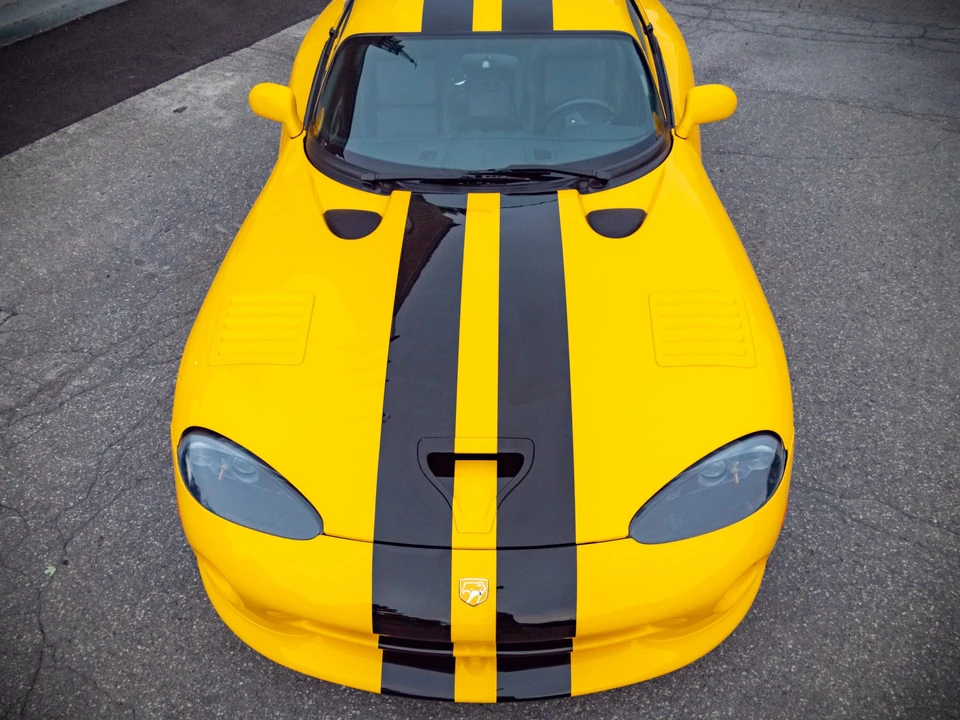 2002 Dodge Viper GTS 2nd Gen - Image 28 of 31