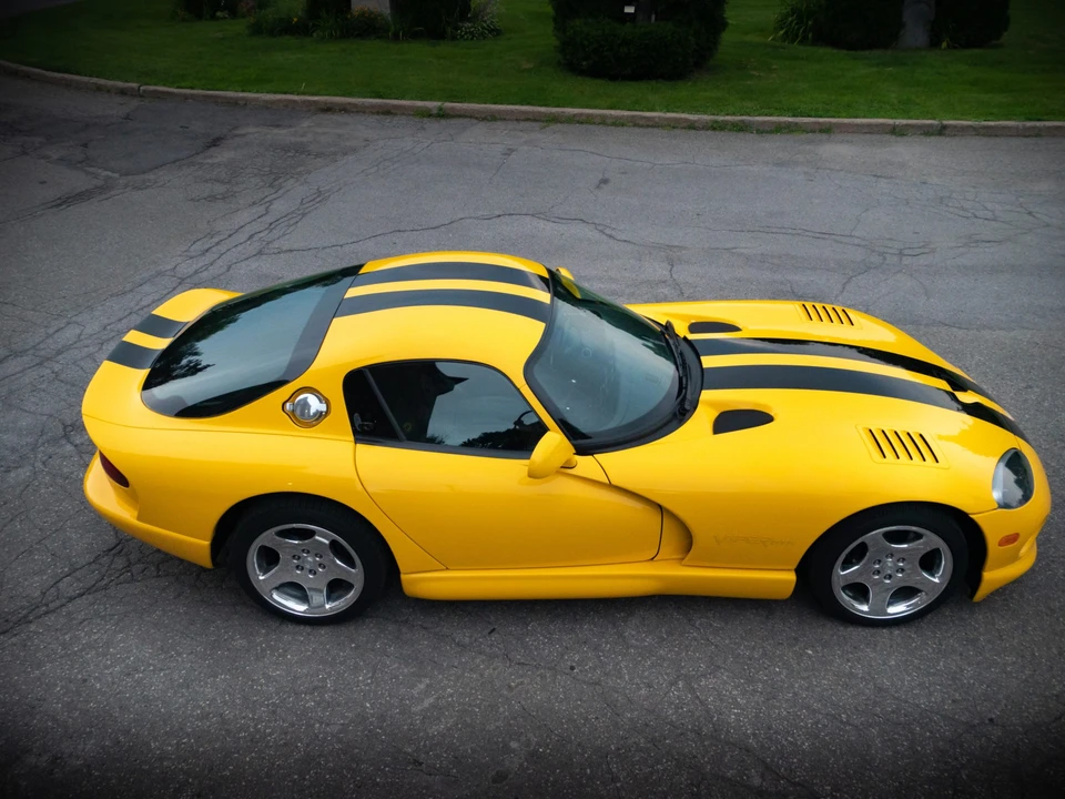 2002 Dodge Viper GTS 2nd Gen - Image 15 of 31