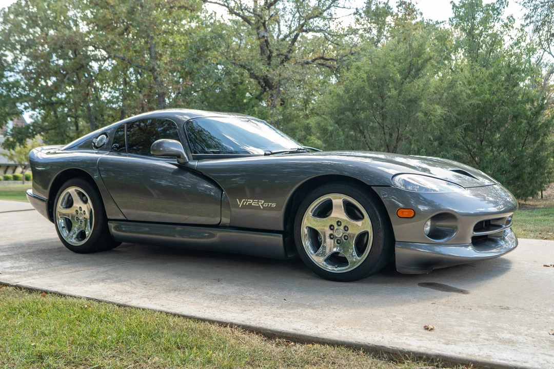 2002 Dodge Viper GTS 2nd Gen - Image 9 of 31