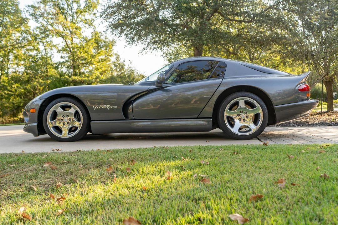 2002 Dodge Viper GTS 2nd Gen - Image 7 of 31