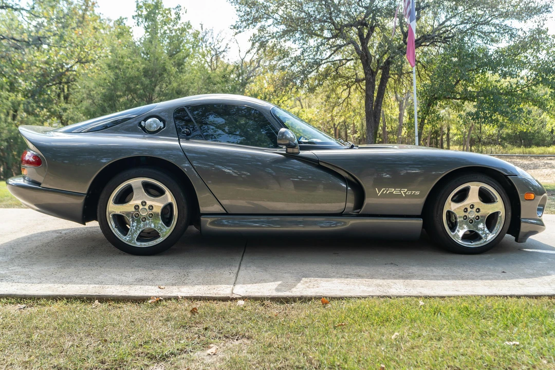 2002 Dodge Viper GTS 2nd Gen - Image 3 of 31